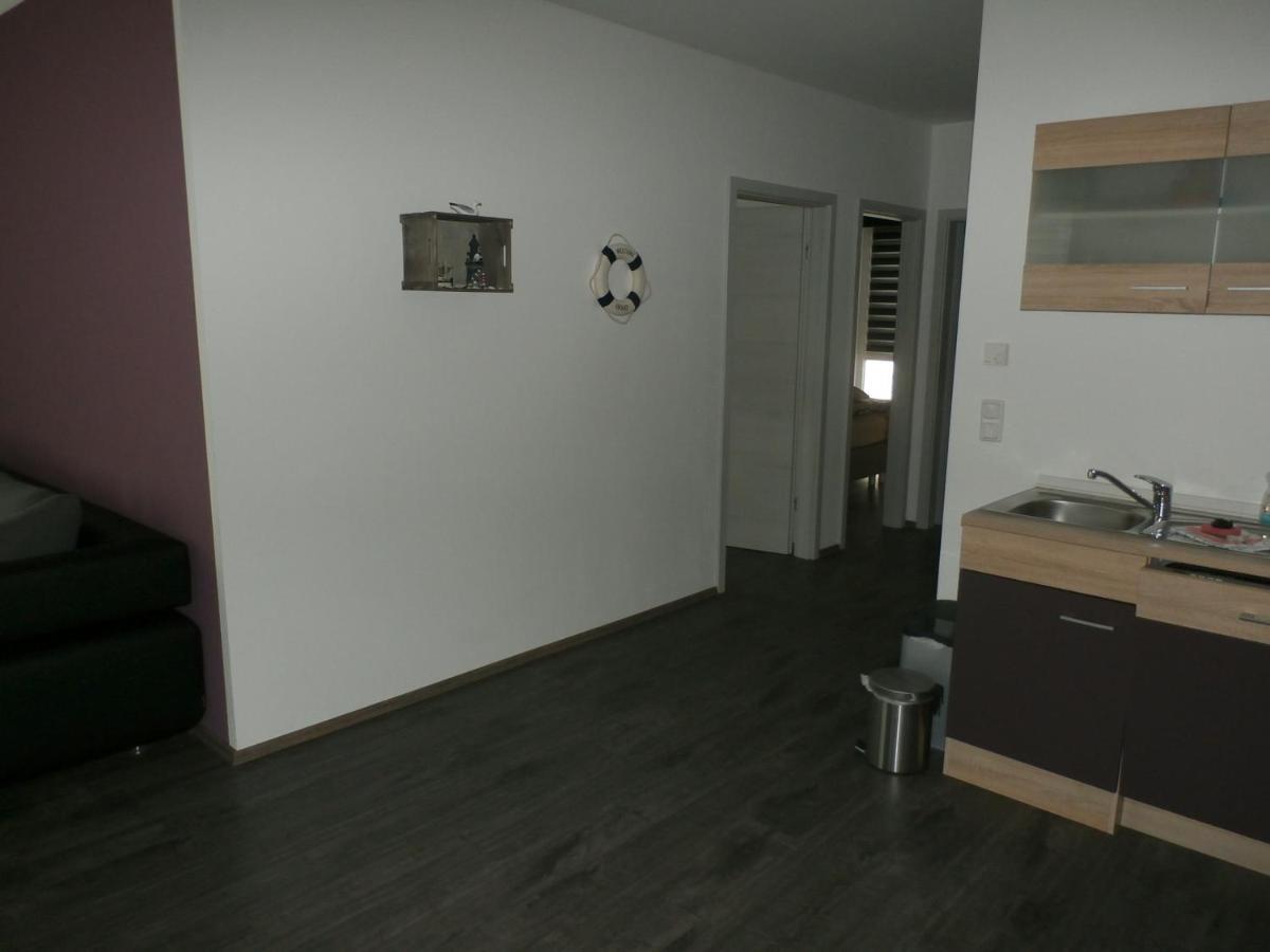 Ferienwohnung Am Seglerhafen Peenemunde Exterior photo